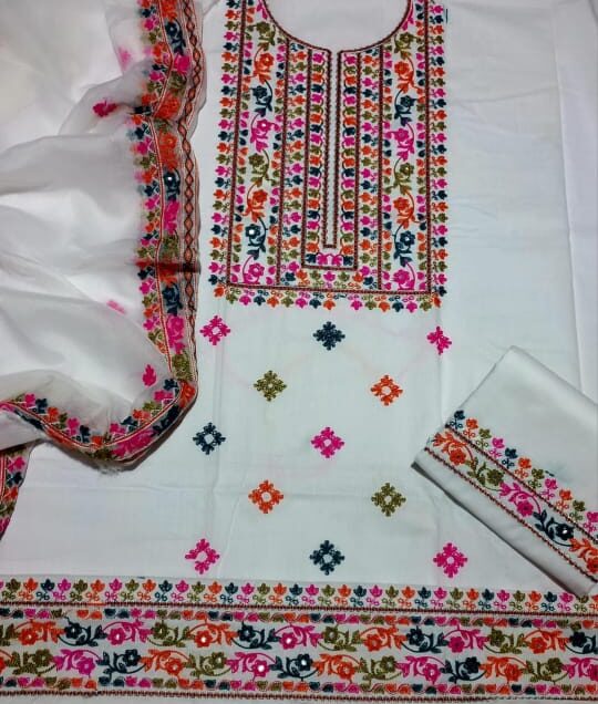 Cotton embroidery suits (4)